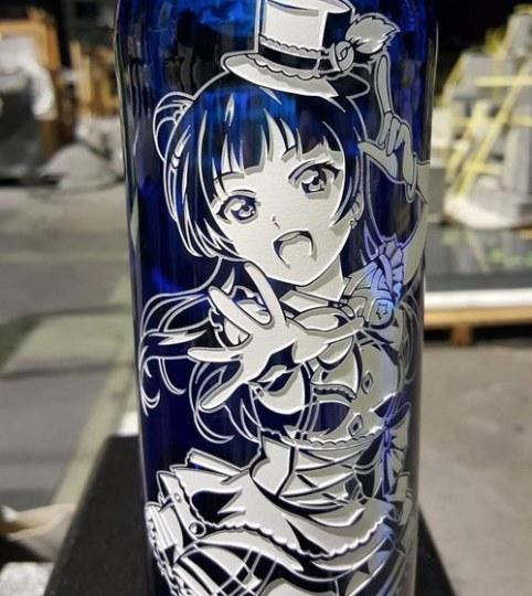 大神请收下我的膝盖 技术宅制作《LoveLive！》啤酒瓶